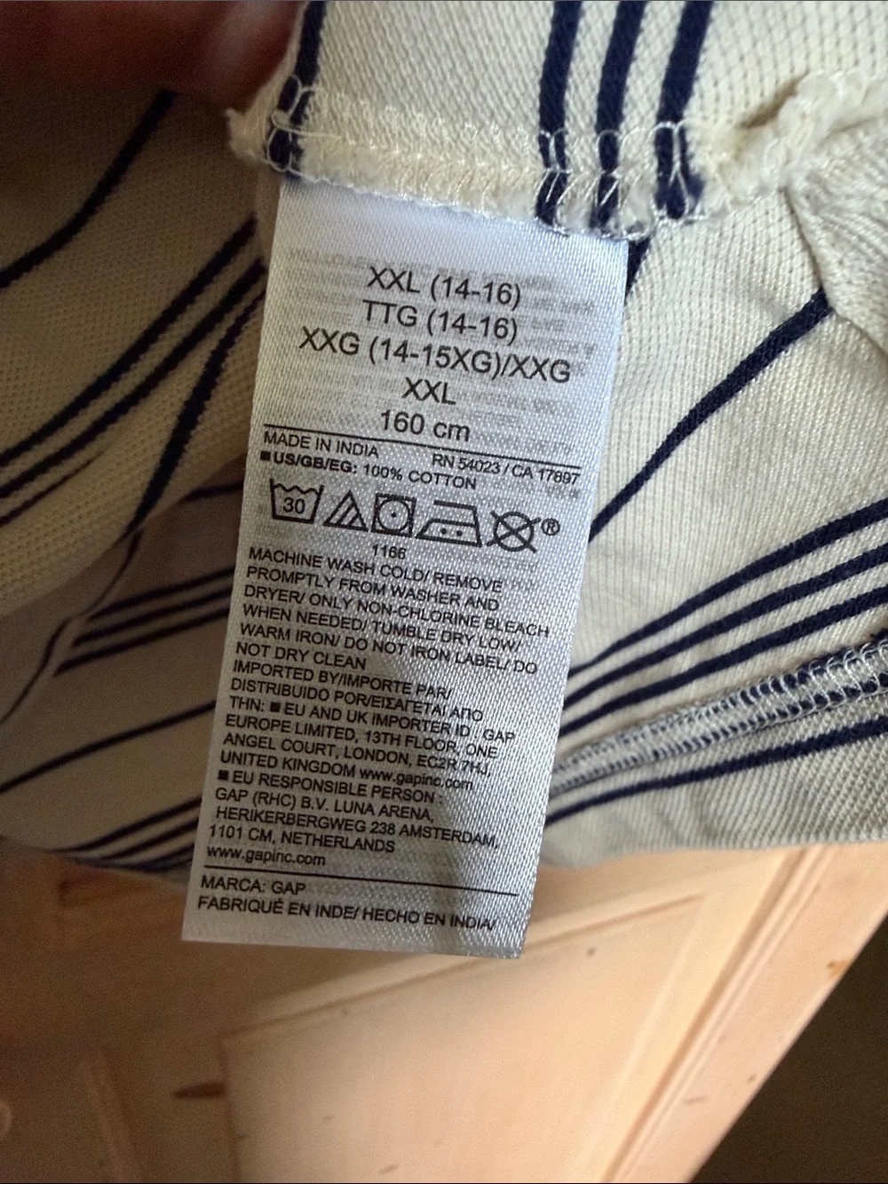 GAP short sleeve